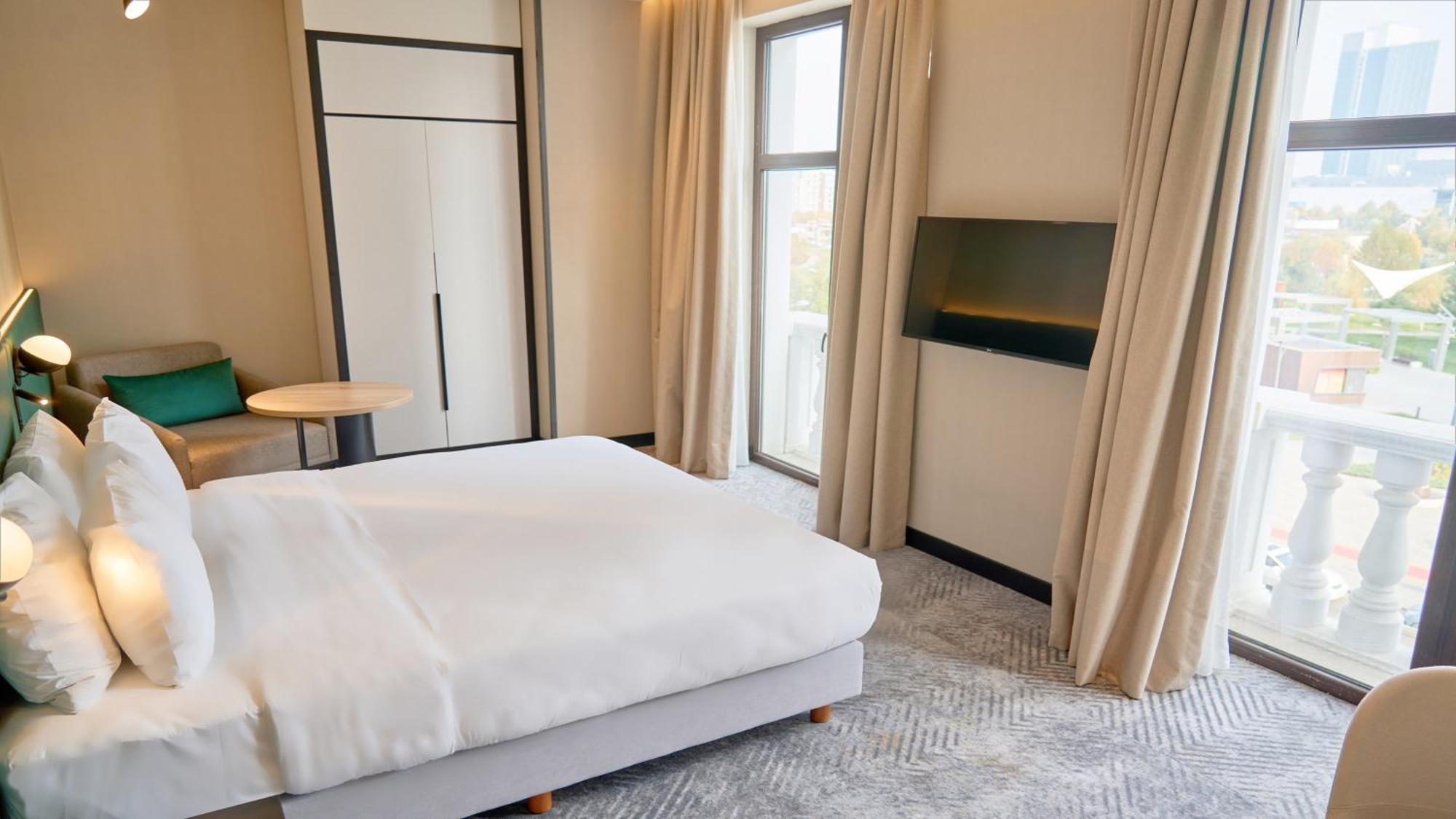 Holiday Inn Tashkent City By Ihg 外观 照片