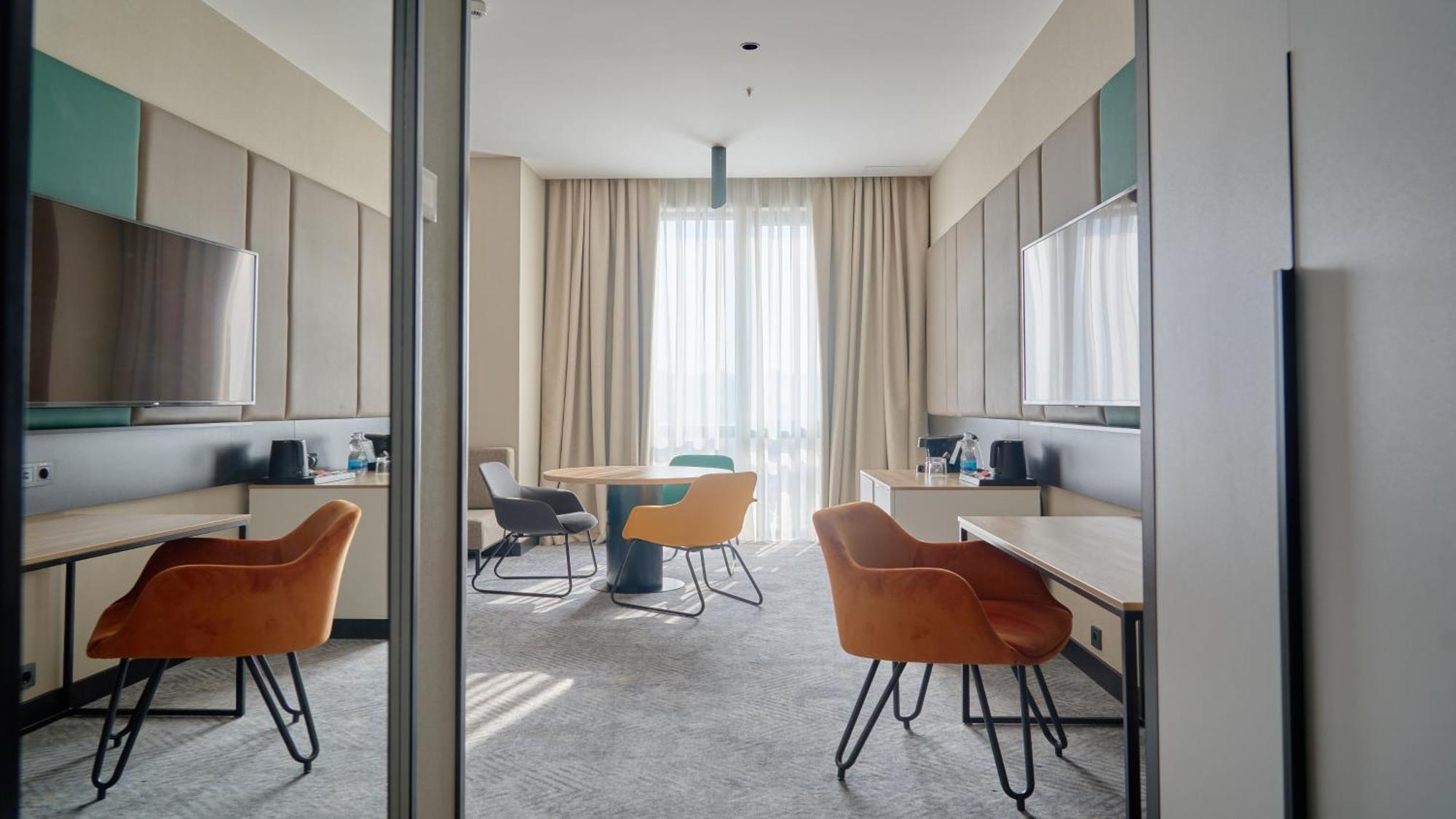 Holiday Inn Tashkent City By Ihg 外观 照片